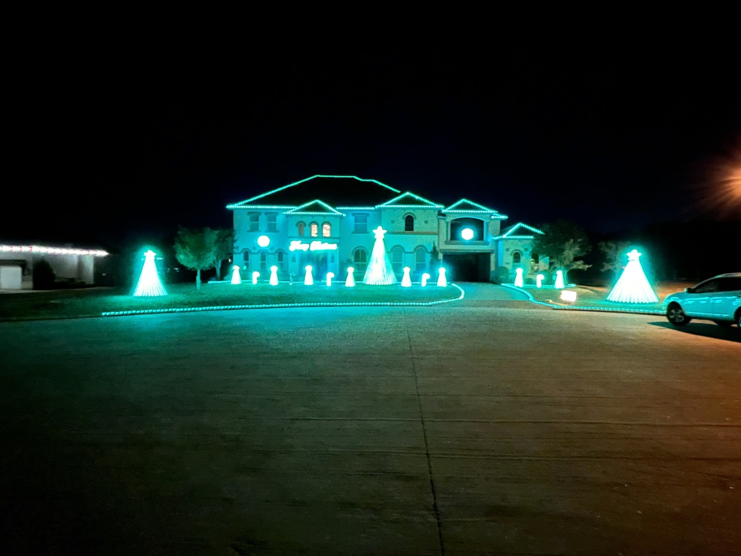Christmas Lights Clancy Circle, Christmas lights in Flower Mound, TX (photo 3)