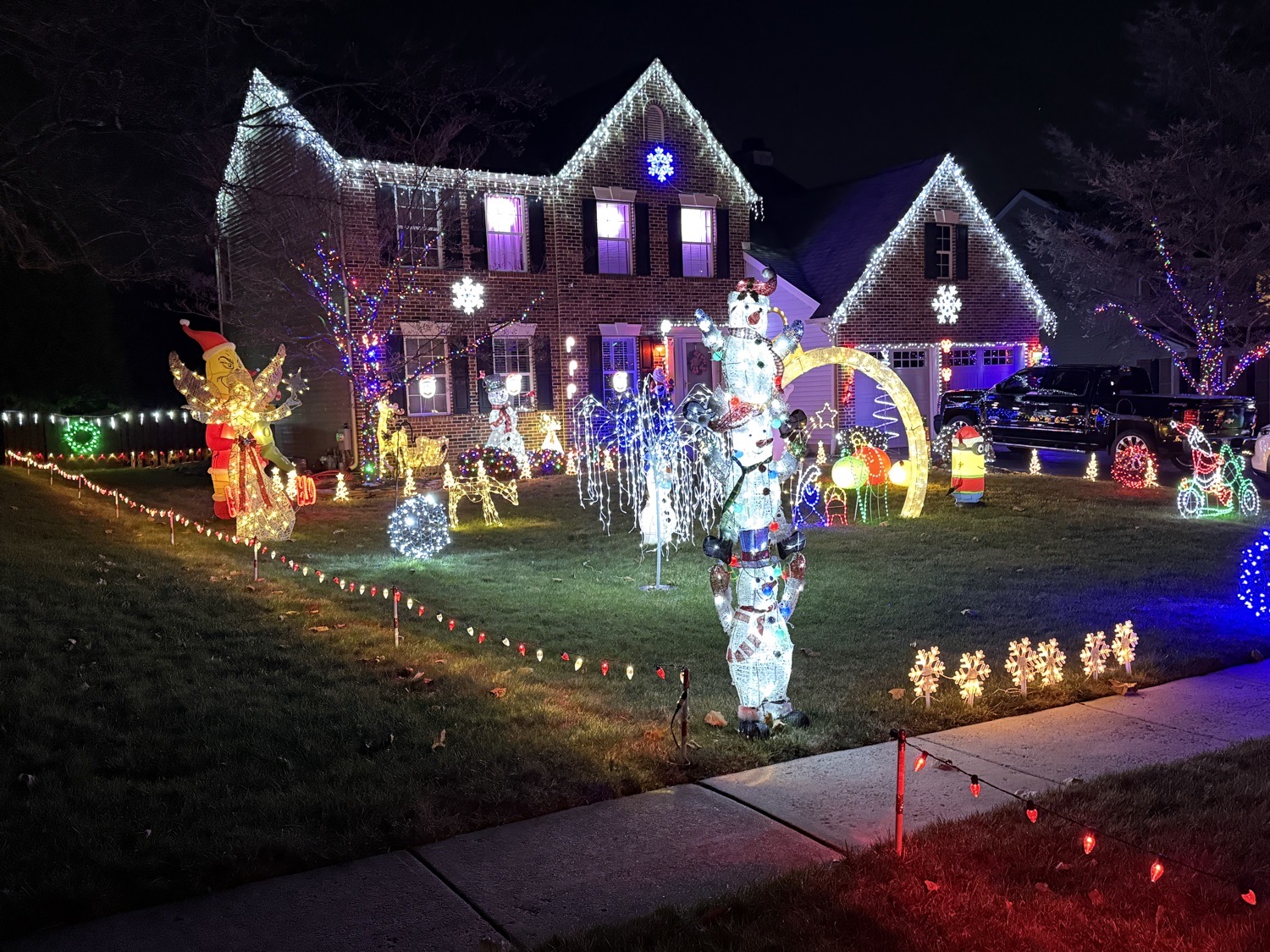 Woodsview Christmas Paradise!, Christmas lights in Garnet Valley, PA (photo 5)