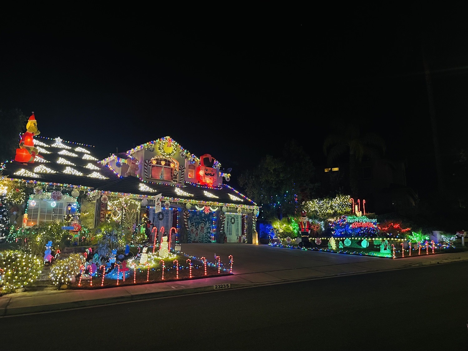 #Cuestportchristmas, Christmas lights in Santa Clarita, CA (photo 3)