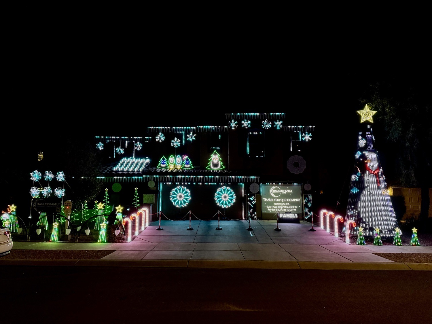 Bauler Family Lights, Christmas lights in Surprise, AZ (photo 1)