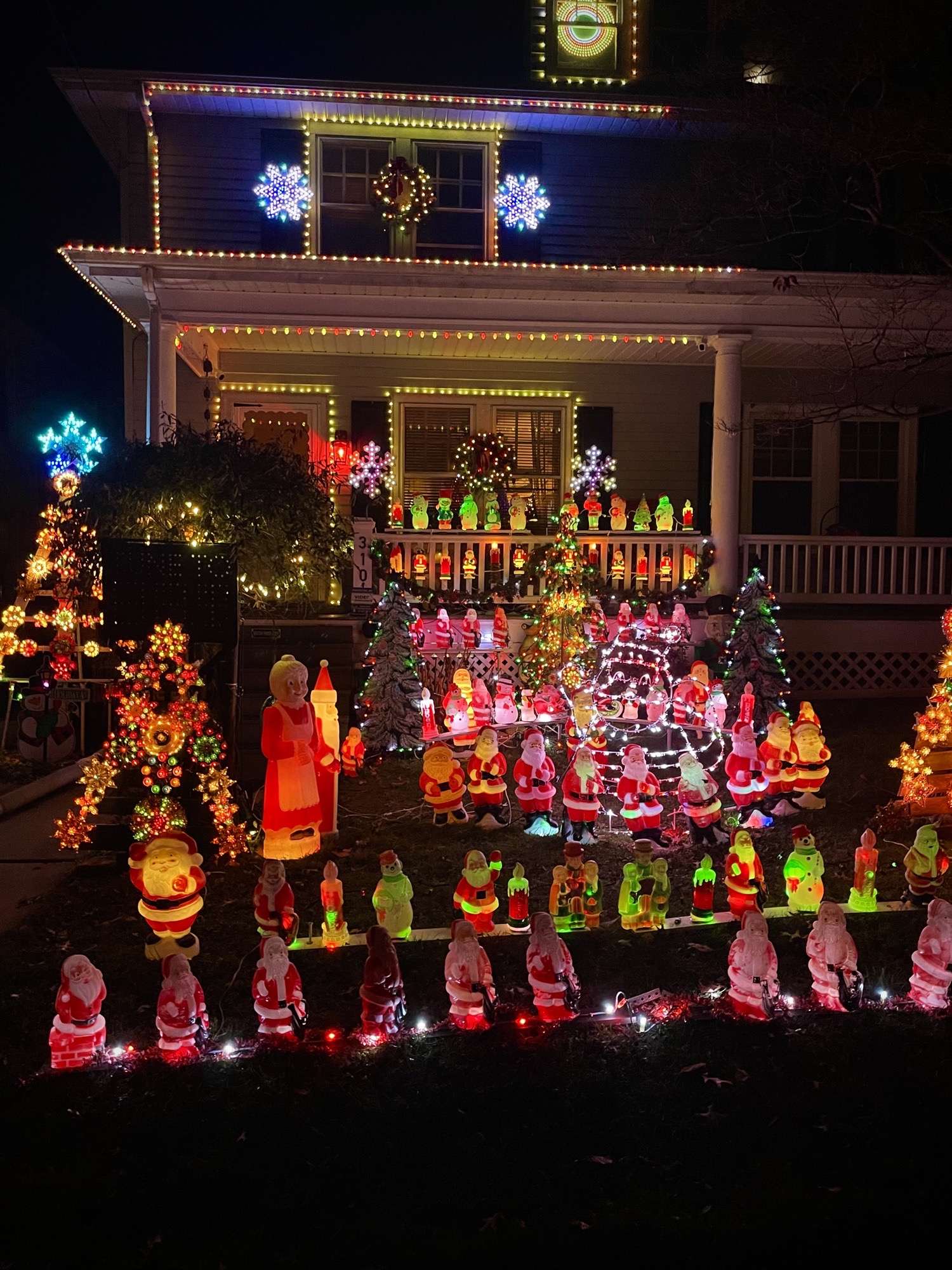 New Street Lights, Christmas lights in Lititz, PA (photo 1)