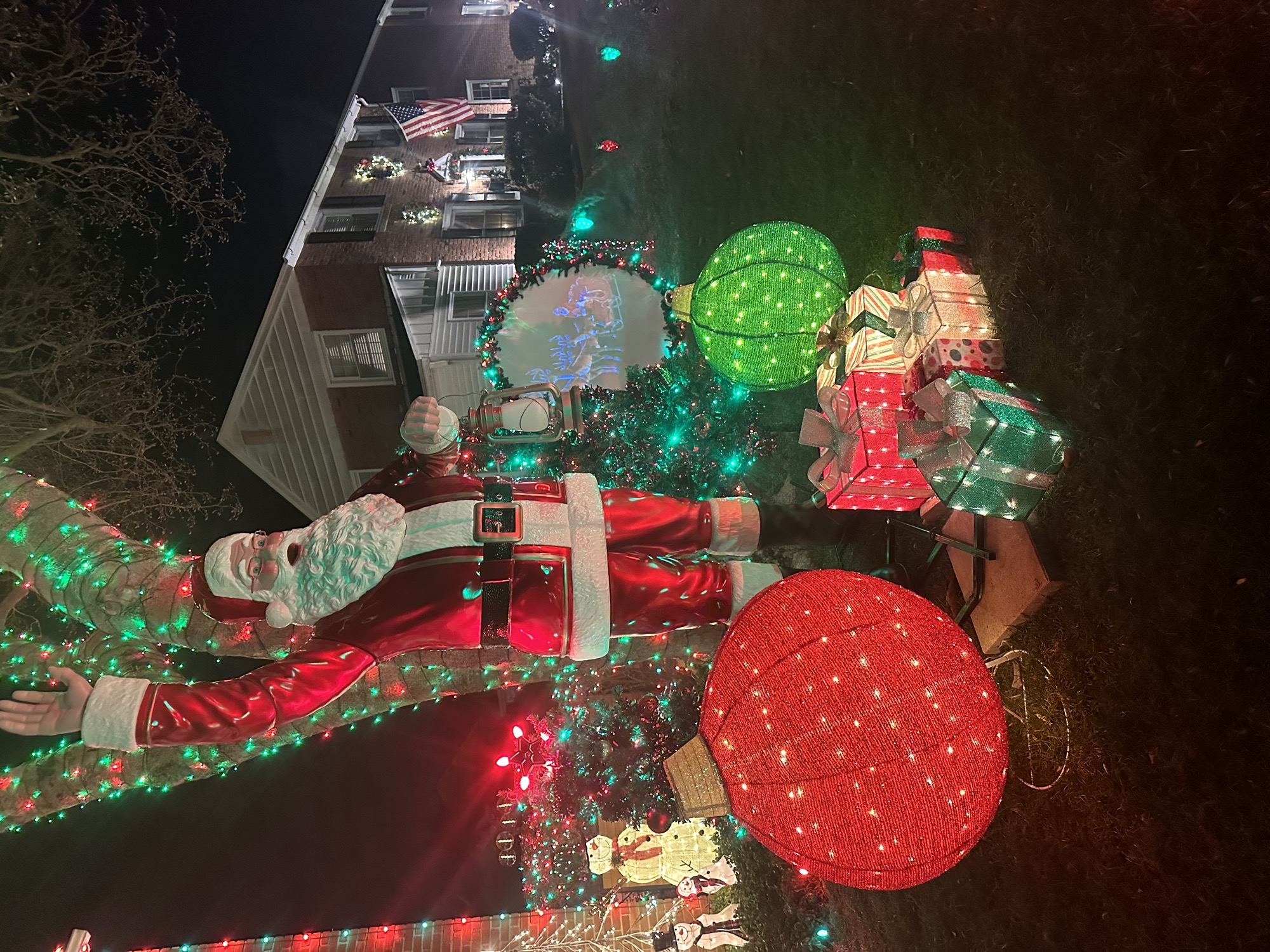 A Briarhill Christmas, Christmas lights in Springfield, PA (photo 3)