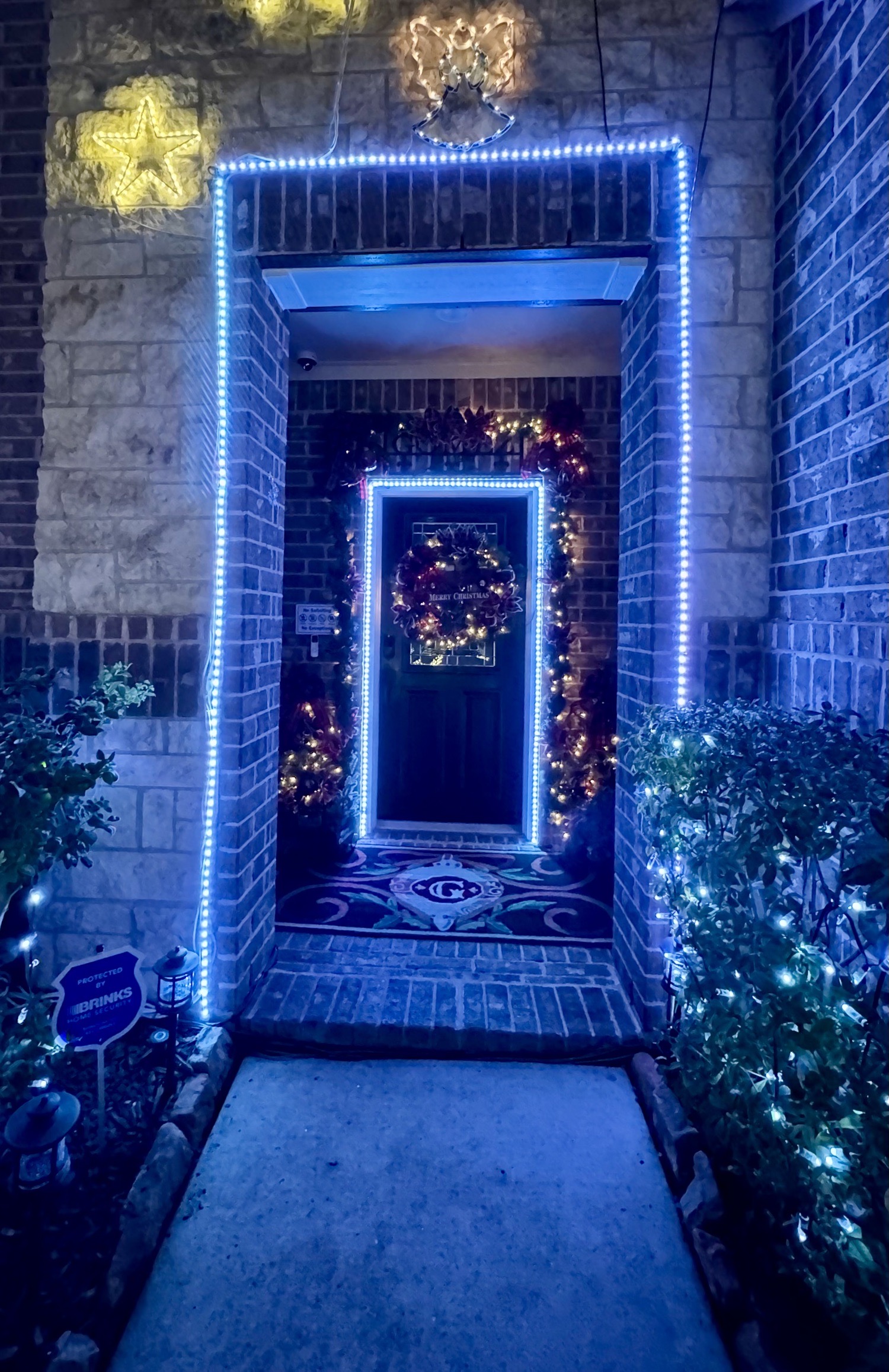Gomezland Christmas Wonderland, Christmas lights in Richmond, TX (photo 3)