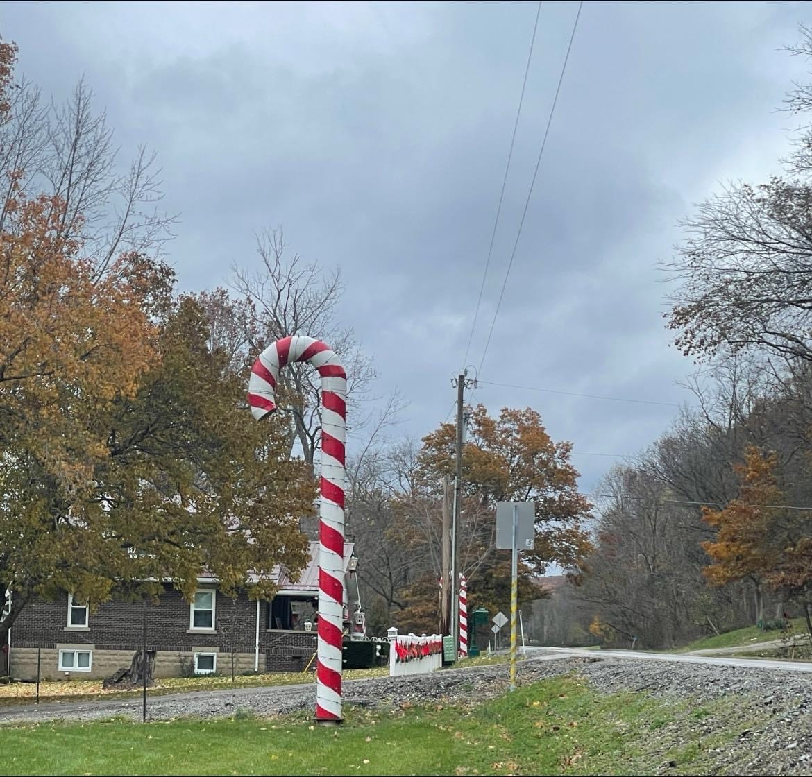 Keltz Candy Cane Christmas, Christmas lights in Rosedale, IN (photo 3)