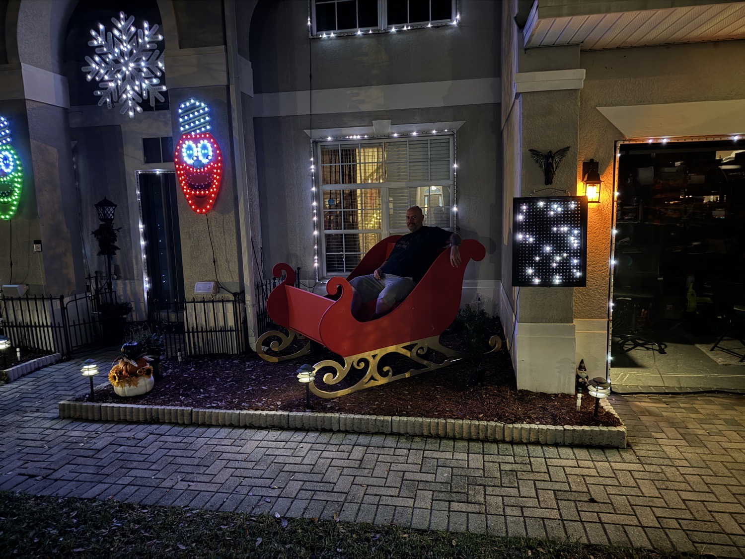 The Twisted Christmas Light Show, Christmas lights in Clermont, FL (photo 4)