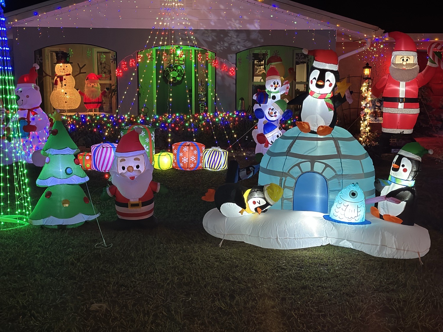 Wrights Jolly Christmas, Christmas lights in Fruitland Park, FL (photo 1)
