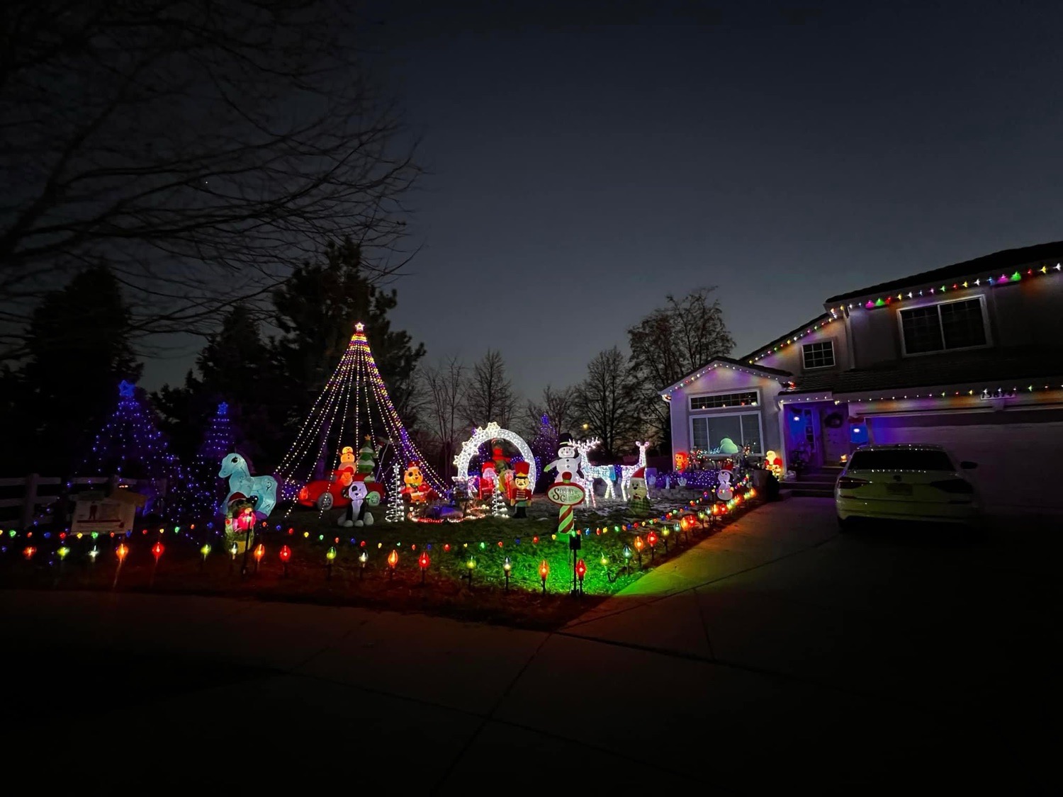 Halbeisen’s Nightmare Before X-mas, Christmas lights in Broomfield, CO (photo 1)