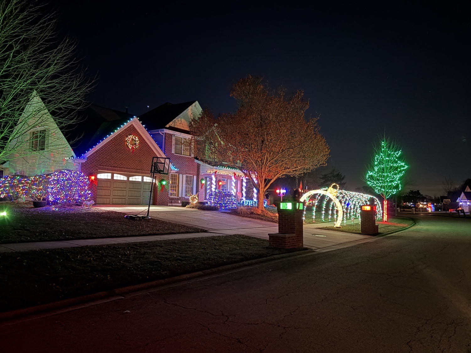 Harvest Holiday, Christmas lights in Frankfort, IL (photo 1)