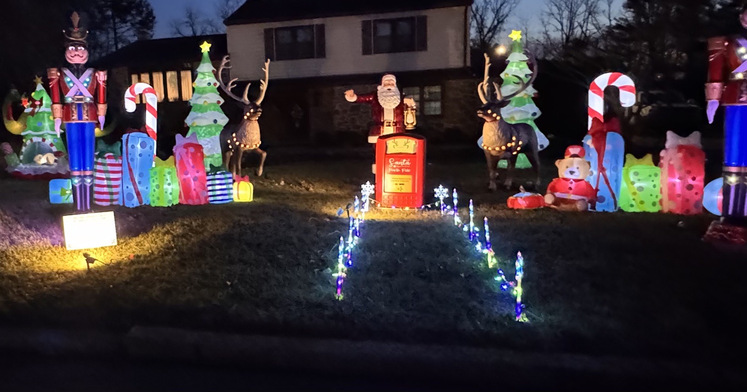Santa’s Mailbox, Christmas lights in Southampton, PA (photo 1)