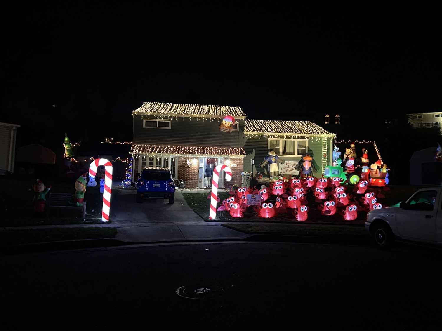 Christmas On Oakland Ct, Christmas lights in Halethorpe, MD (photo 1)