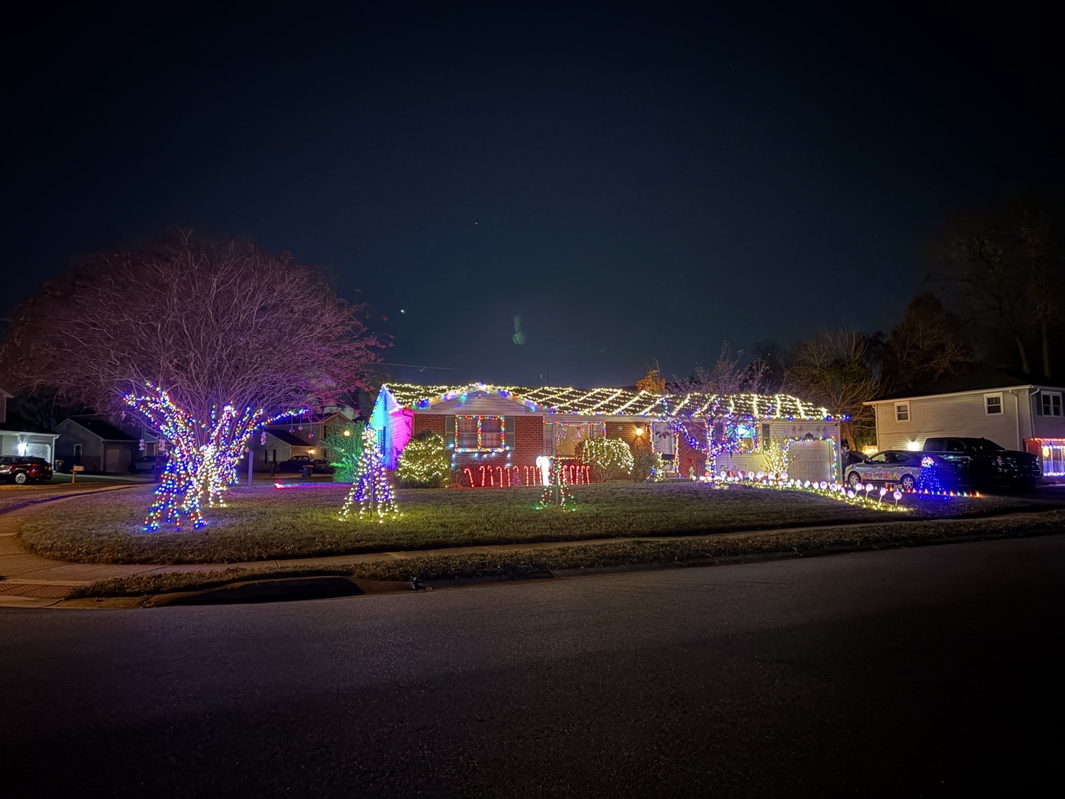 Newark Gingerbread House, Christmas lights in Newark, DE (photo 1)