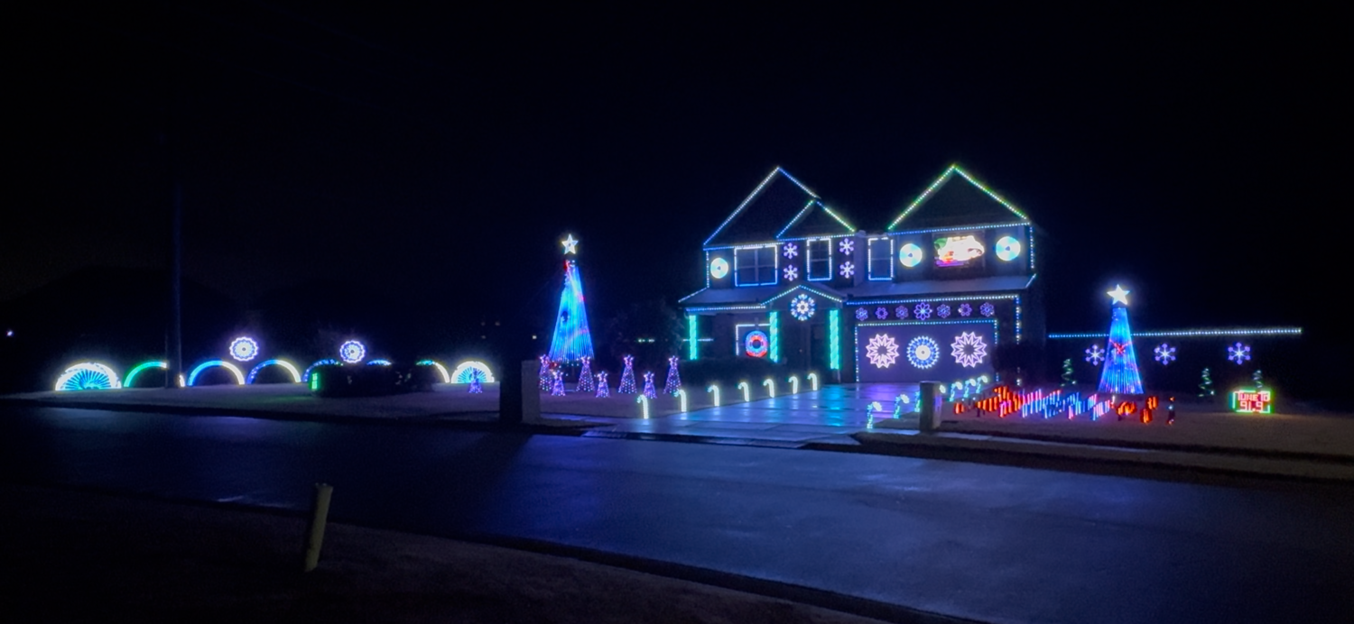 Carrick Christmas Creations, Christmas lights in Bonaire, GA (photo 1)