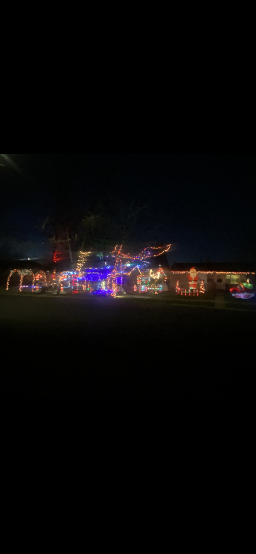 Christmas Wagon and Mor, Christmas lights in South Chicago Heights, IL (photo 1)