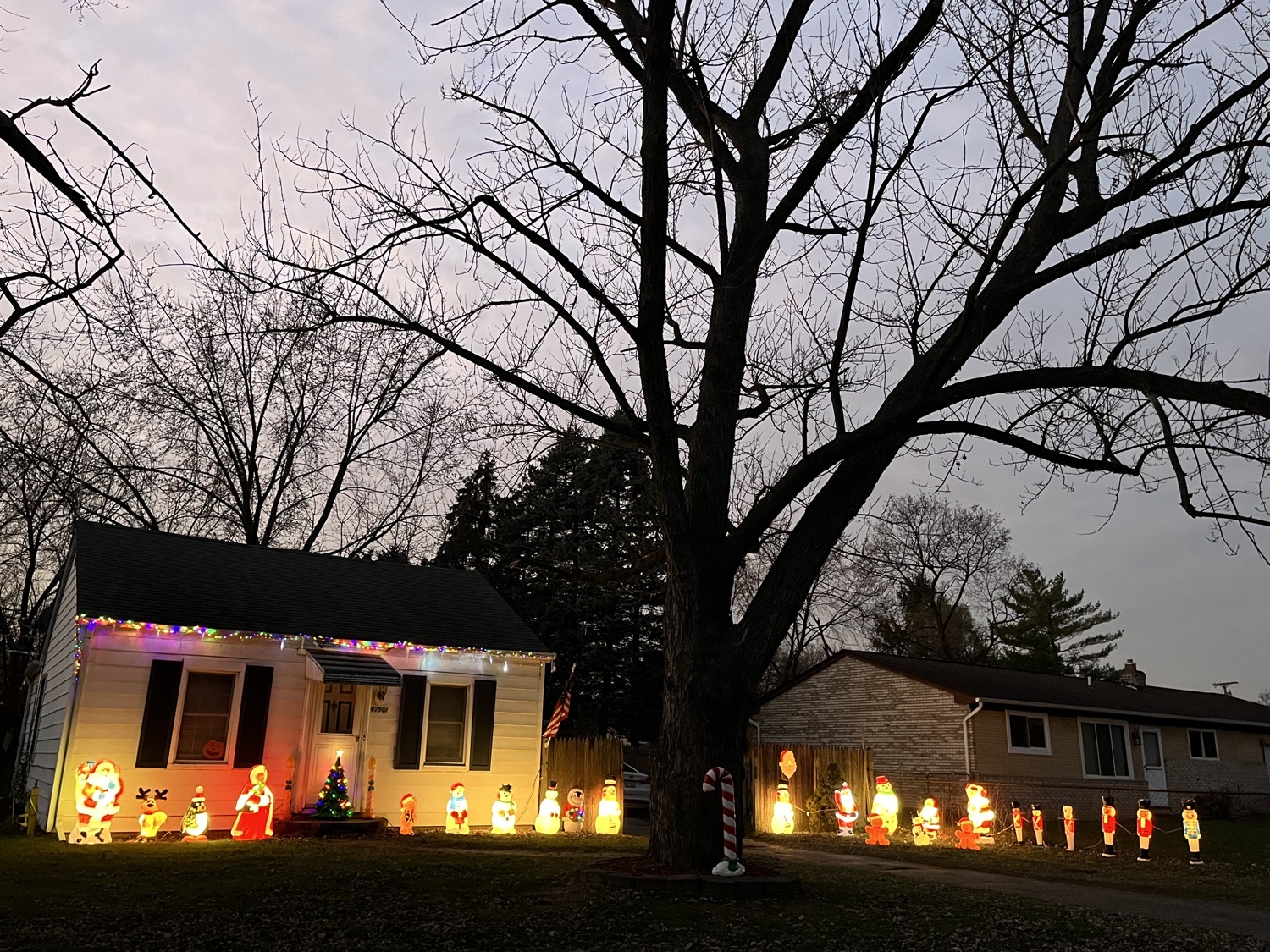 The Love Shaque, Christmas lights in Shelby Township, MI (photo 1)