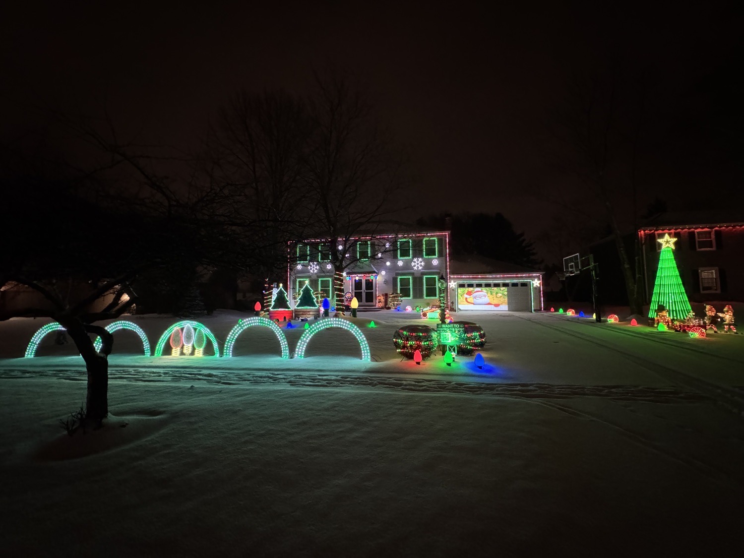 Lights In The Canyon, Christmas lights in Strongsville, OH (photo 1)