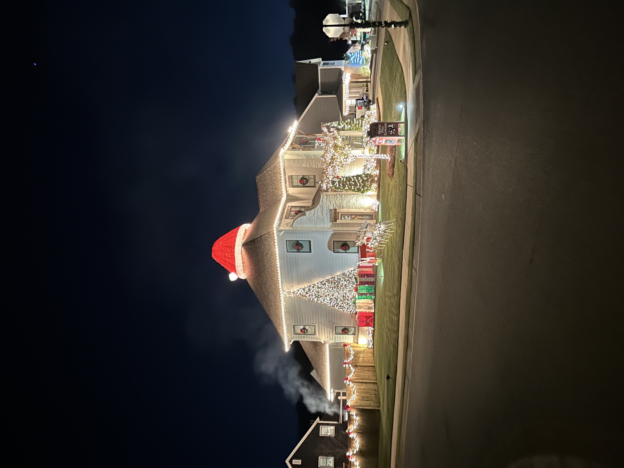 Santa Hat House, Christmas lights in Birmingham, AL (photo 1)