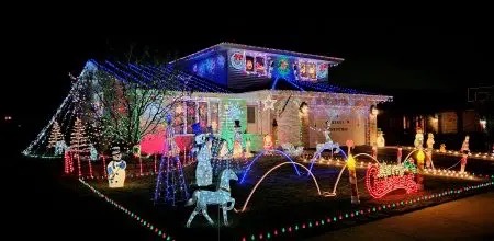 Christmas On LeClaire Ave, Christmas lights in Crestwood, IL (photo 1)