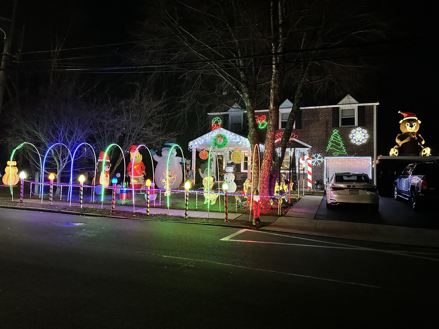 It’s Back!, Christmas lights in Drexel Hill, PA (photo 1)