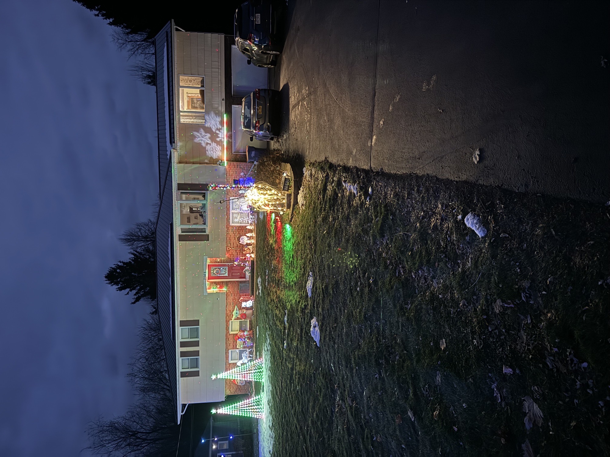 Christmas 2024, Christmas lights in Williamson, NY (photo 1)