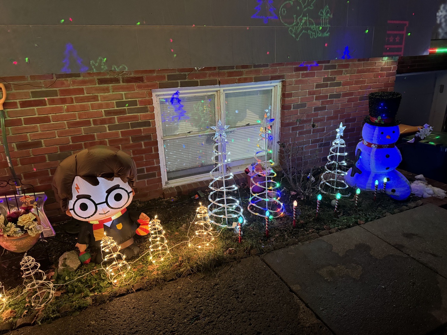 Christmas 2024, Christmas lights in Williamson, NY (photo 2)