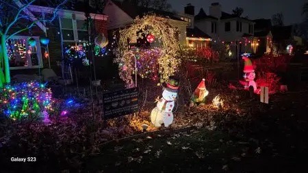 Santa Claus Lane, Christmas lights in LaGrange, IL (photo 1)