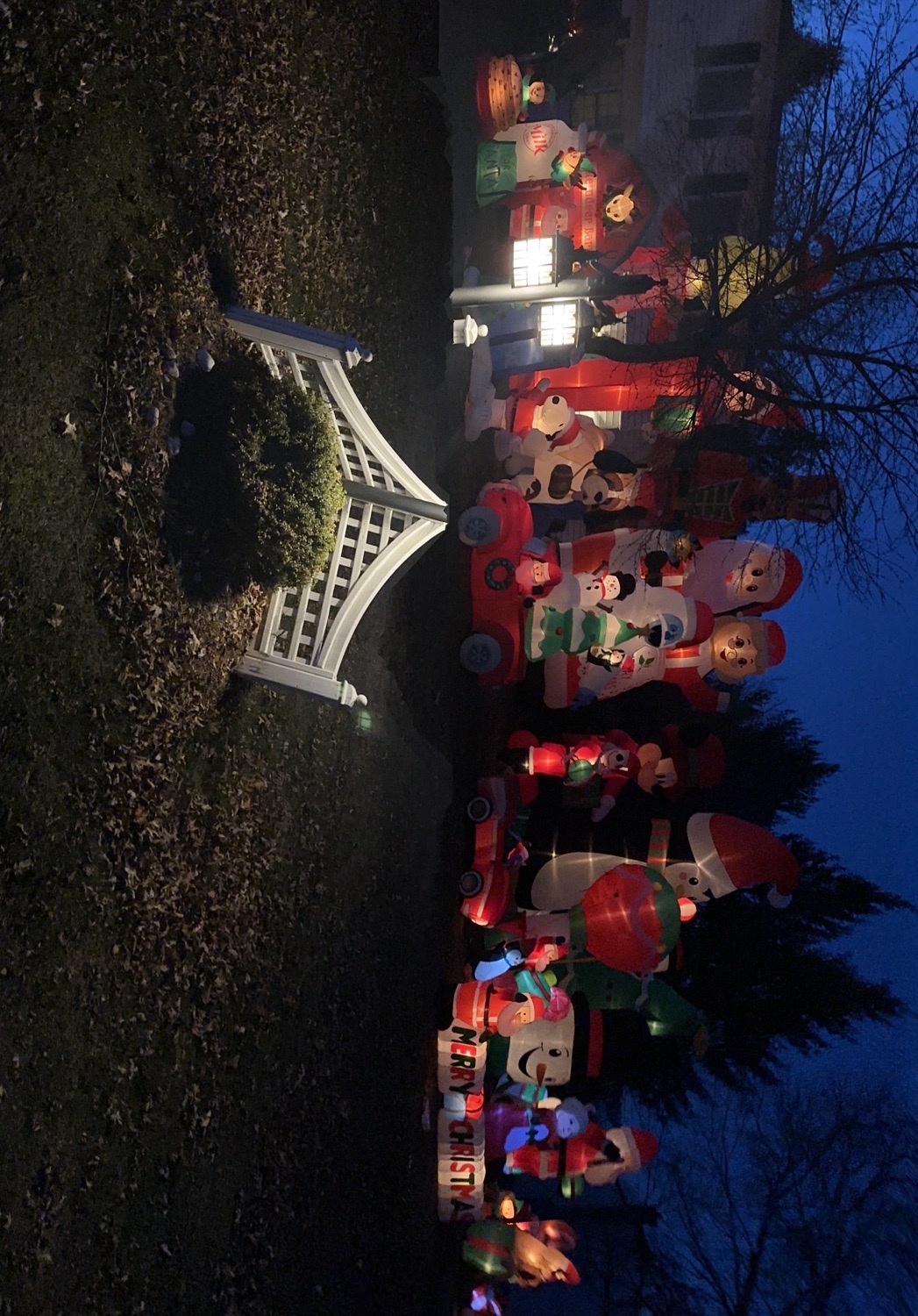 Inflatable Wonderland, Christmas lights in Warminster, PA (photo 2)