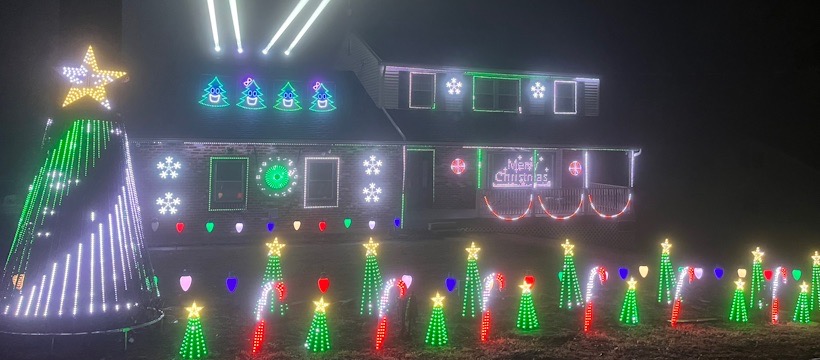 Marchwood Lights, Christmas lights in Exton, PA (photo 1)