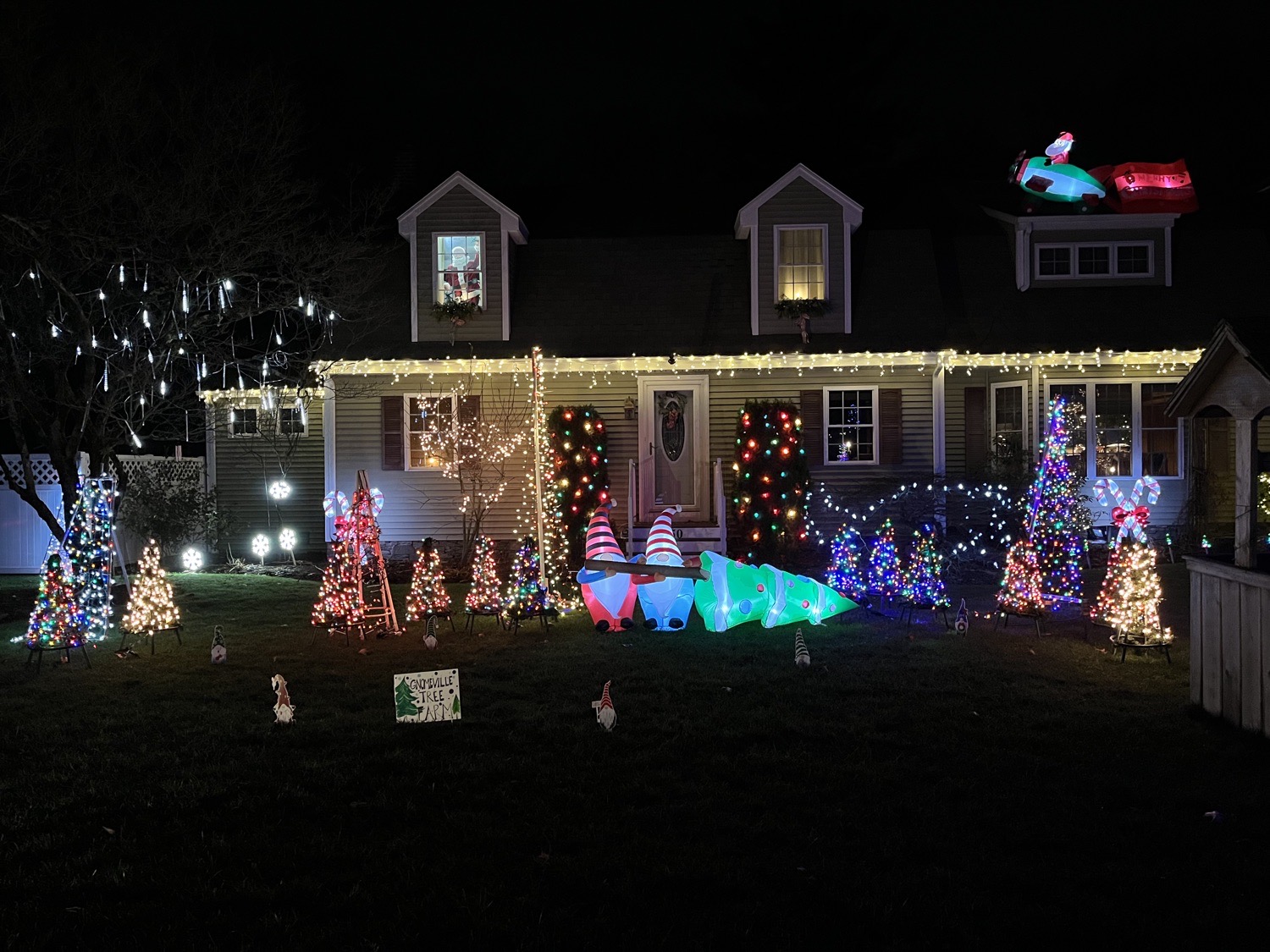 Light Up Rehoboth 2024, Christmas lights in Rehoboth, MA (photo 2)