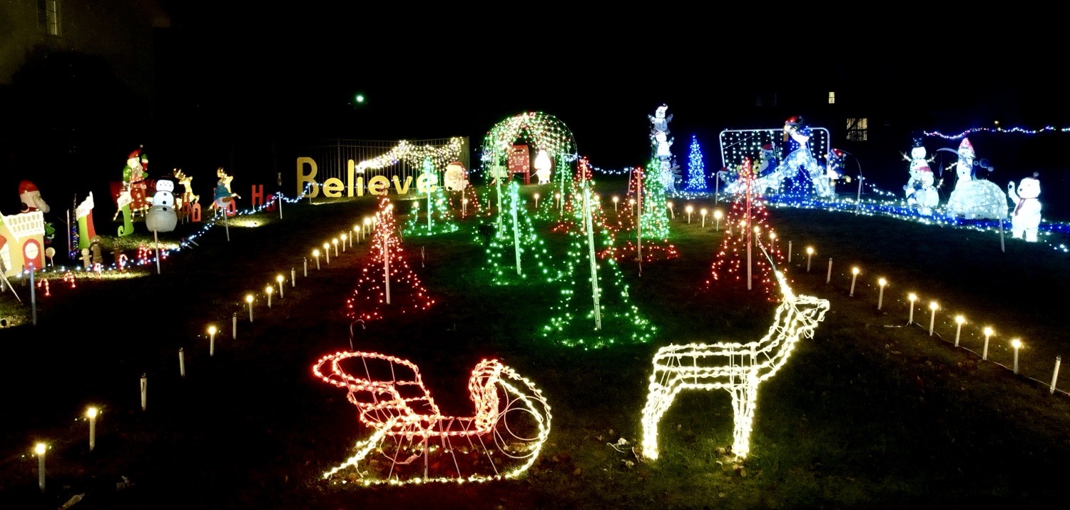Lights By The Lateks, Christmas lights in Tinley Park, IL (photo 2)
