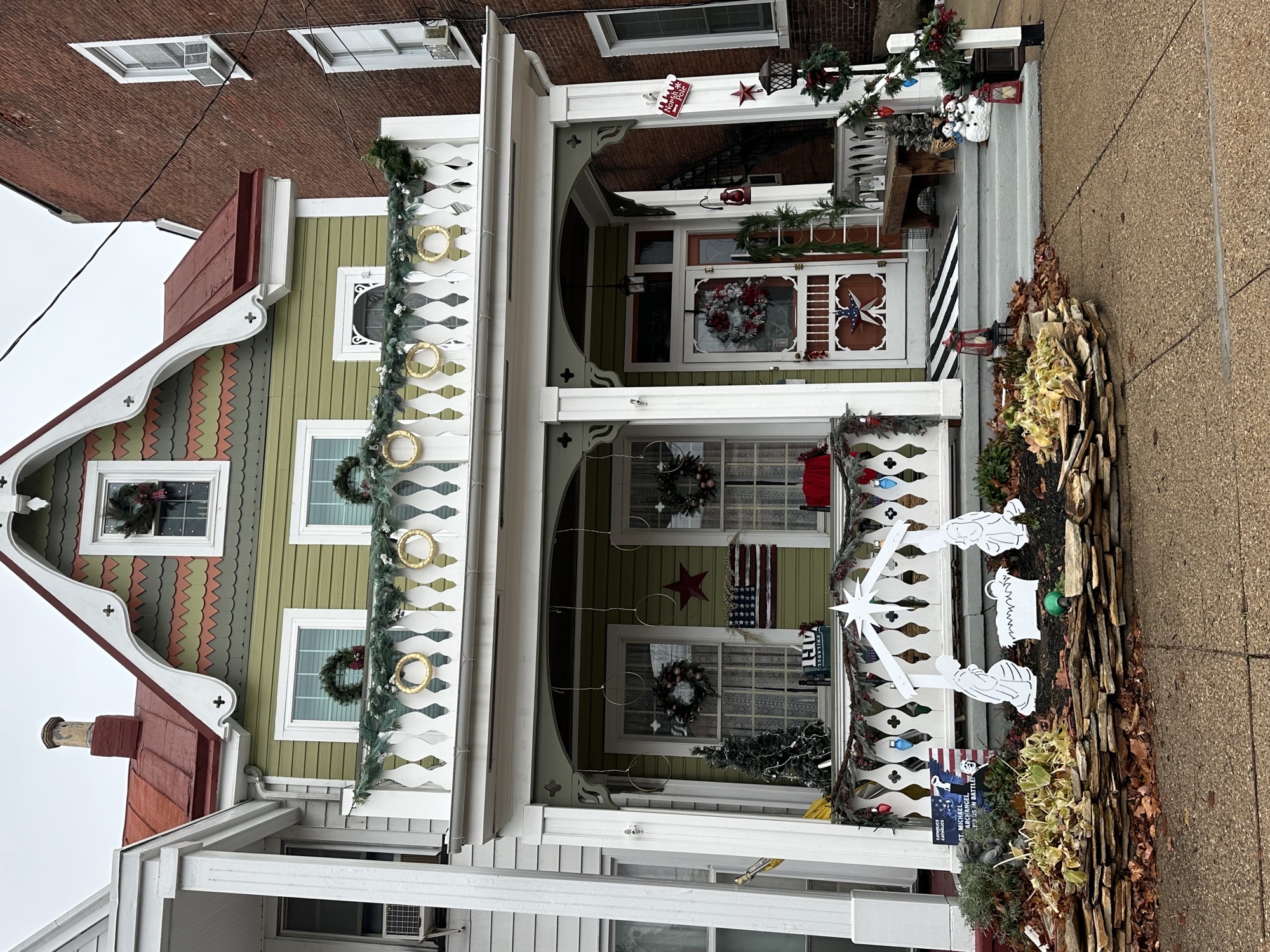 12 Days Of Christmas, Christmas lights in Bristol, PA (photo 1)