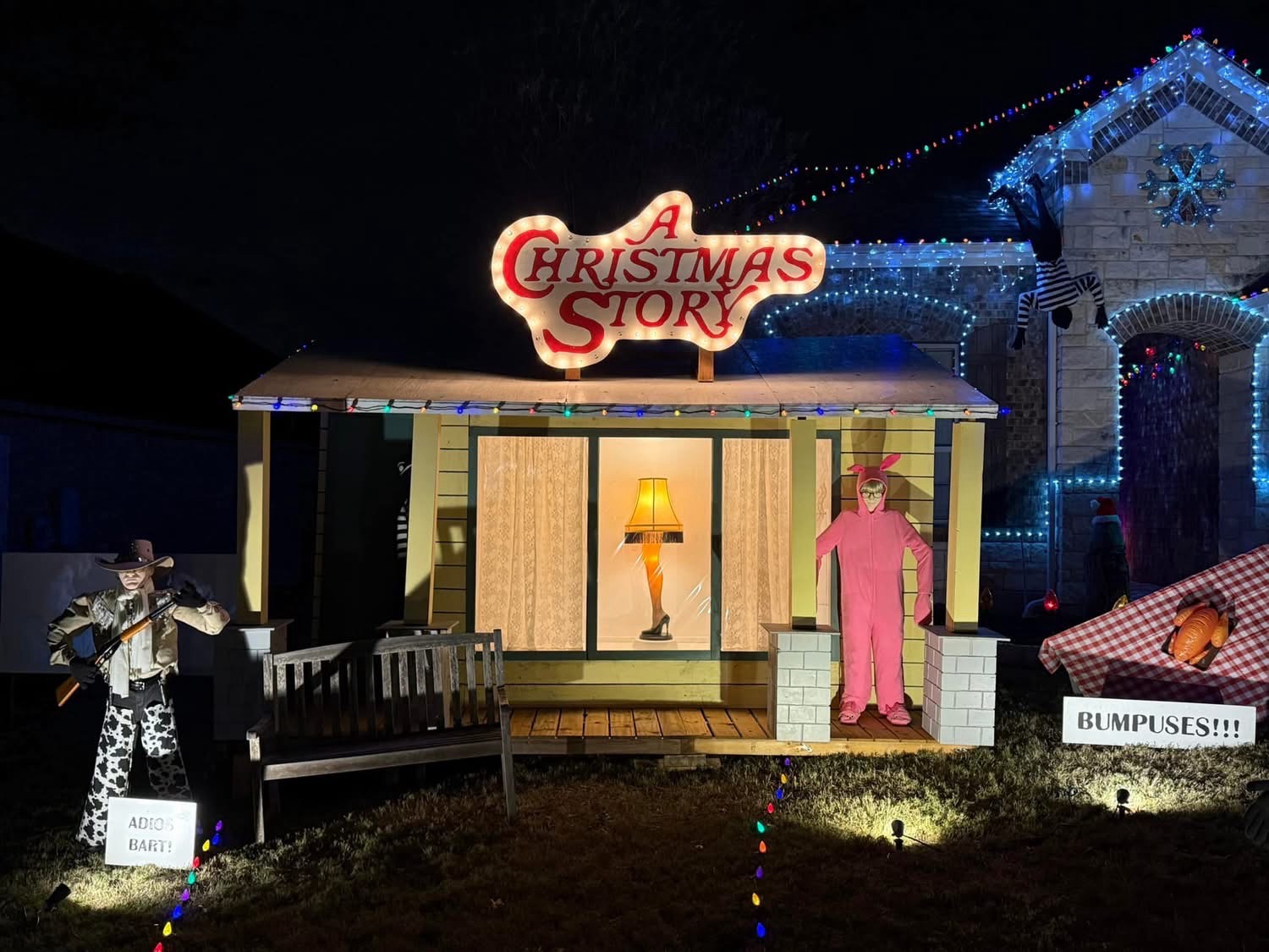 Christmas Story House, Christmas lights in Round Rock, TX (photo 1)