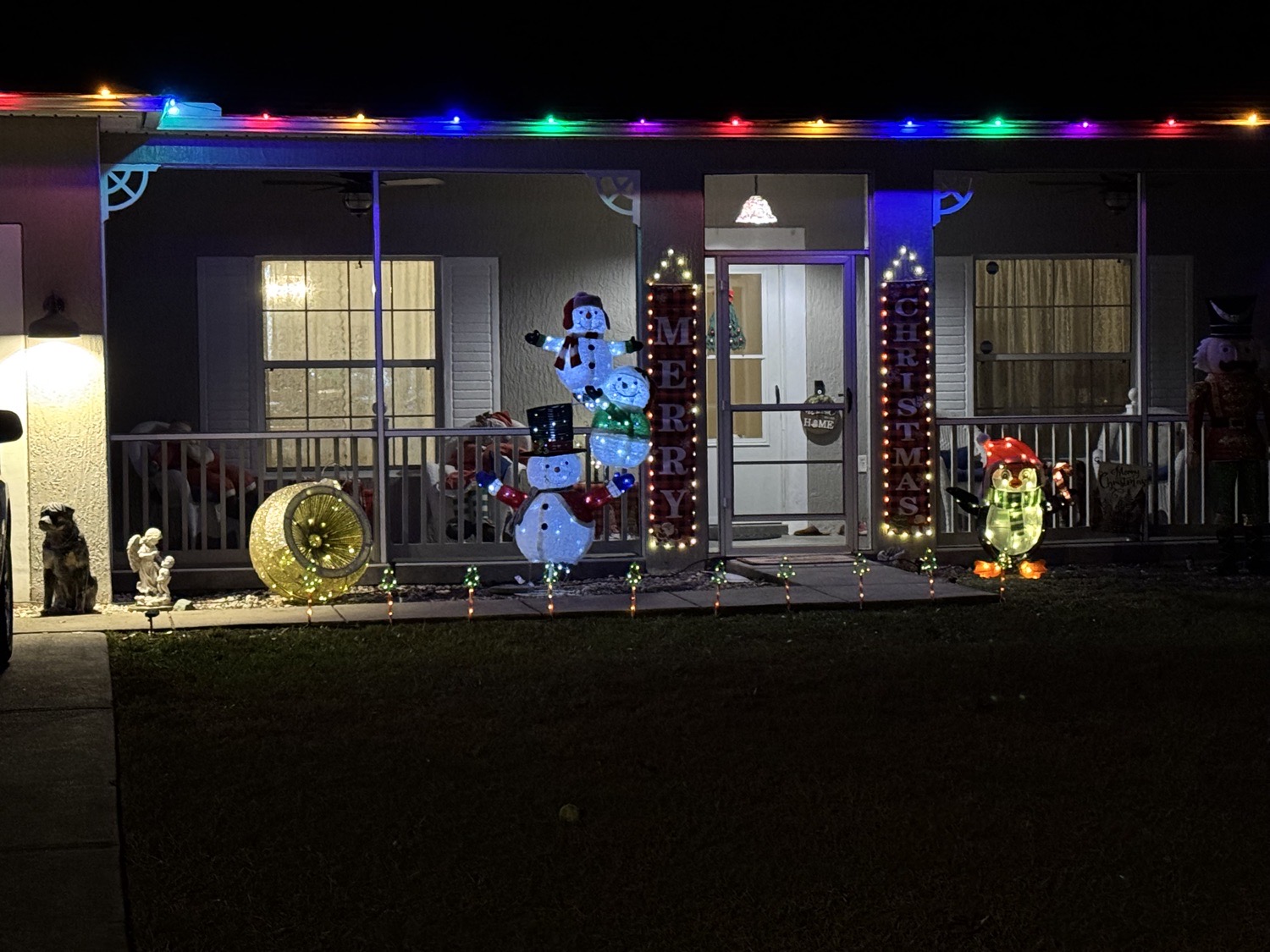 Cates Cottage, Christmas lights in Summerfield, FL (photo 1)