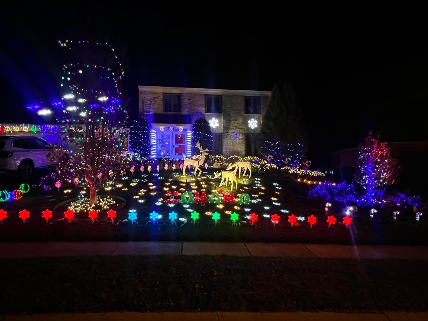 Fairhill Drive Christmas lights, Christmas lights in Wilmington, DE (photo 1)