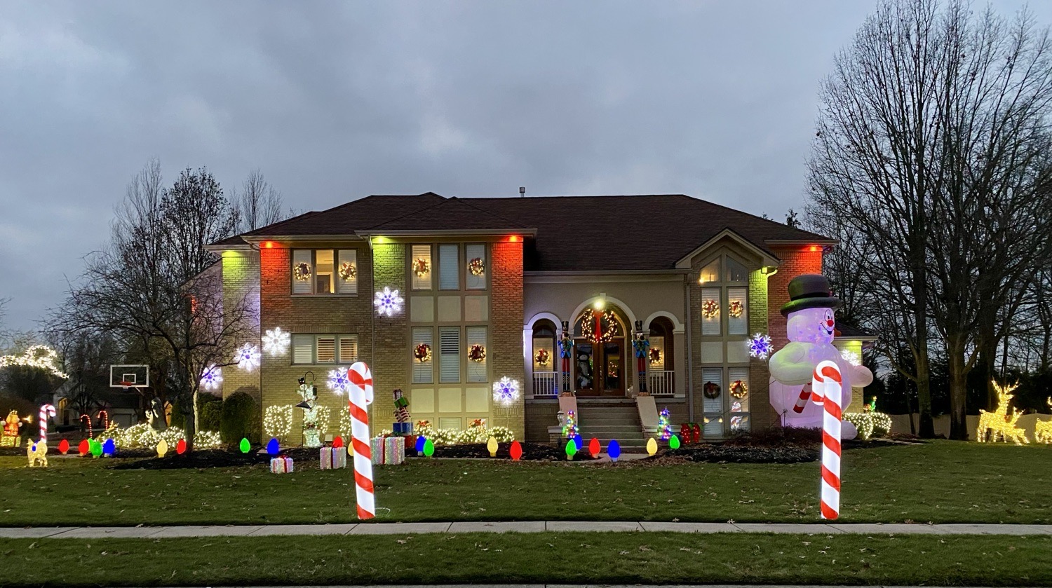 Winters Home, Christmas lights in Dayton, OH (photo 3)