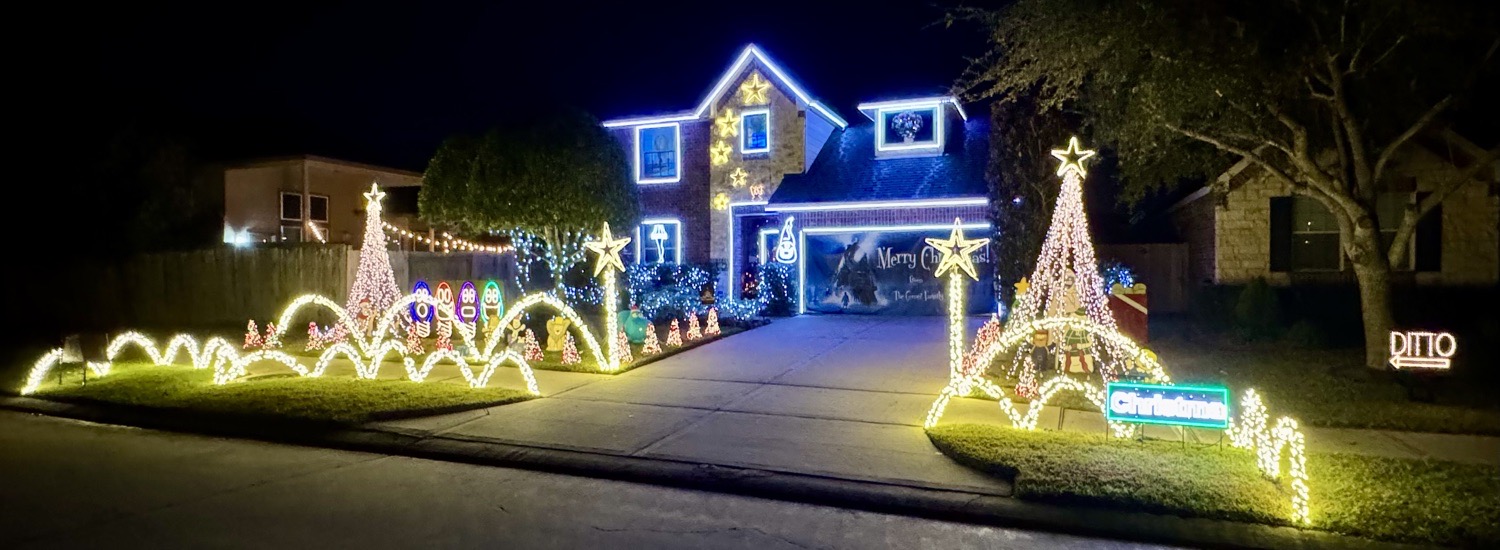 Gomezland Christmas Wonderland, Christmas lights in Richmond, TX (photo 1)