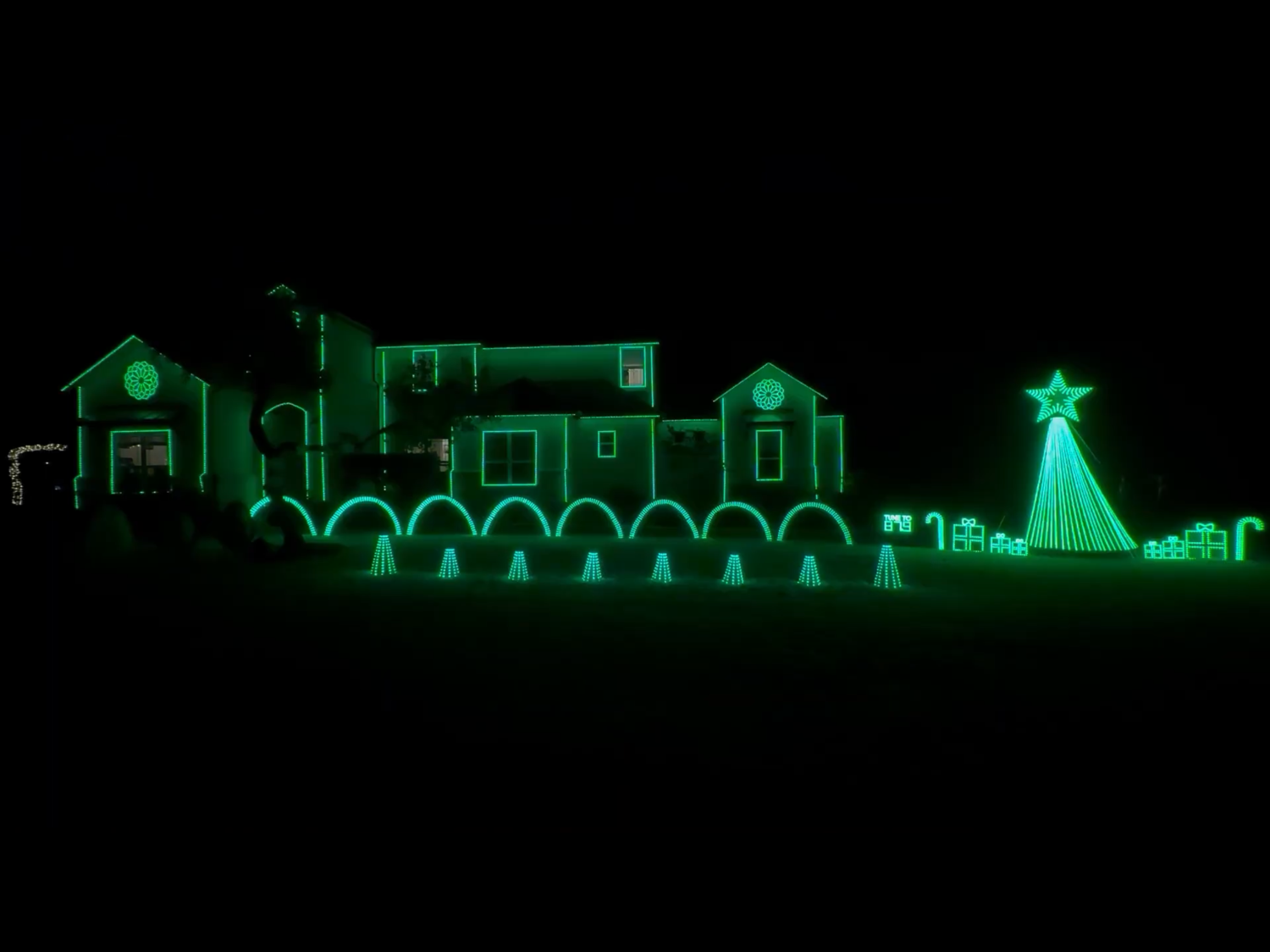 Lights Of Elm Ridge, Christmas lights in Leander, TX (photo 2)