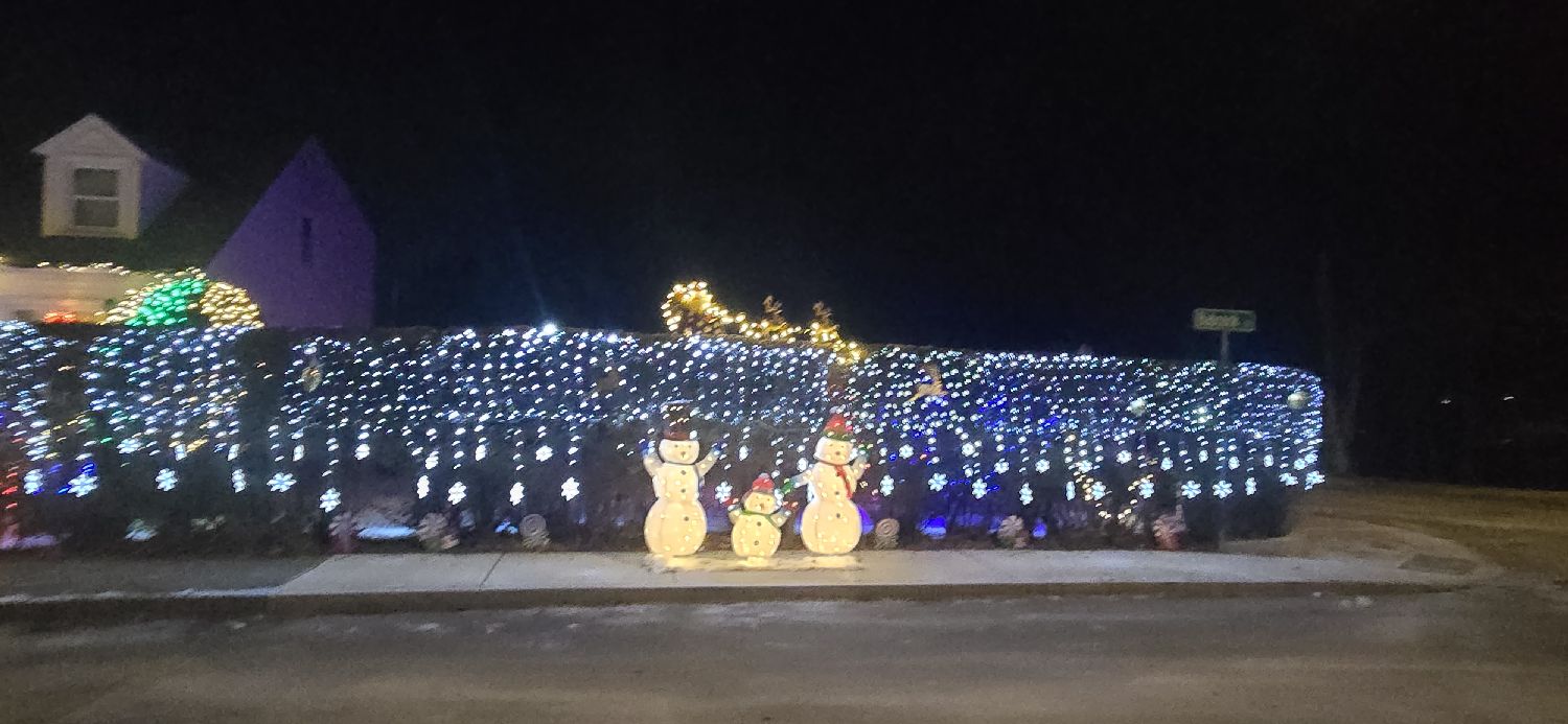 Houghs neck Christmas 2024, Christmas lights in Quincy, MA (photo 4)