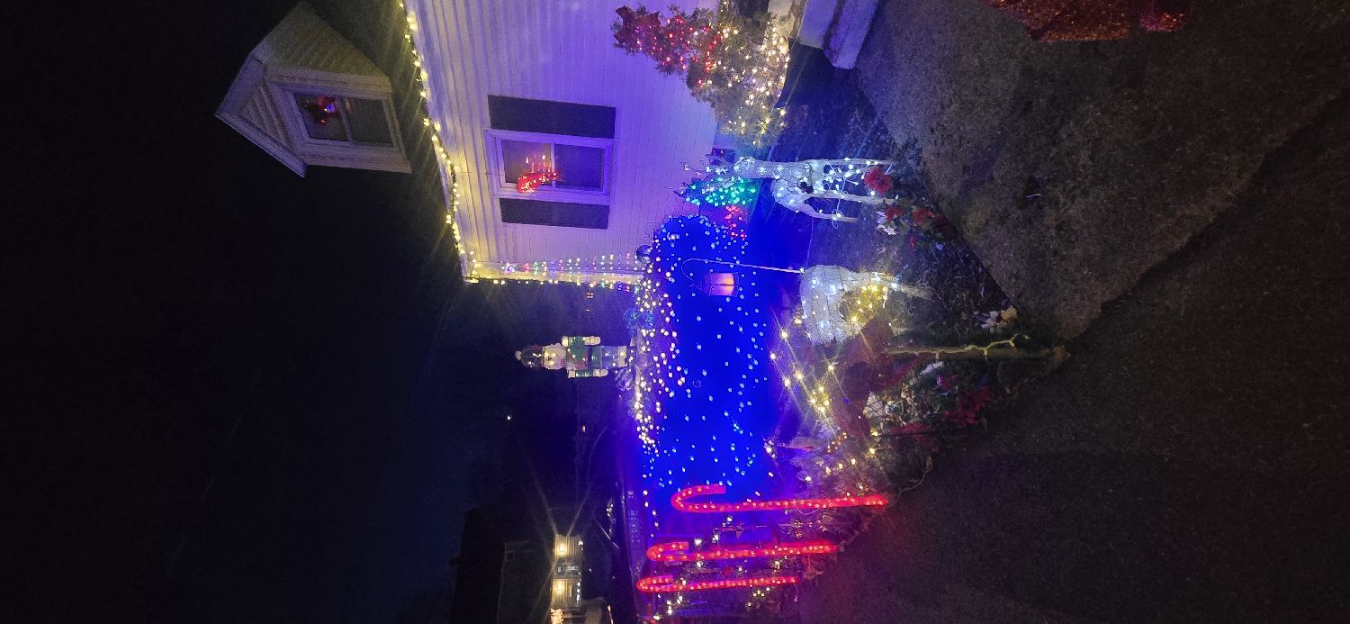 Houghs neck Christmas 2024, Christmas lights in Quincy, MA (photo 5)