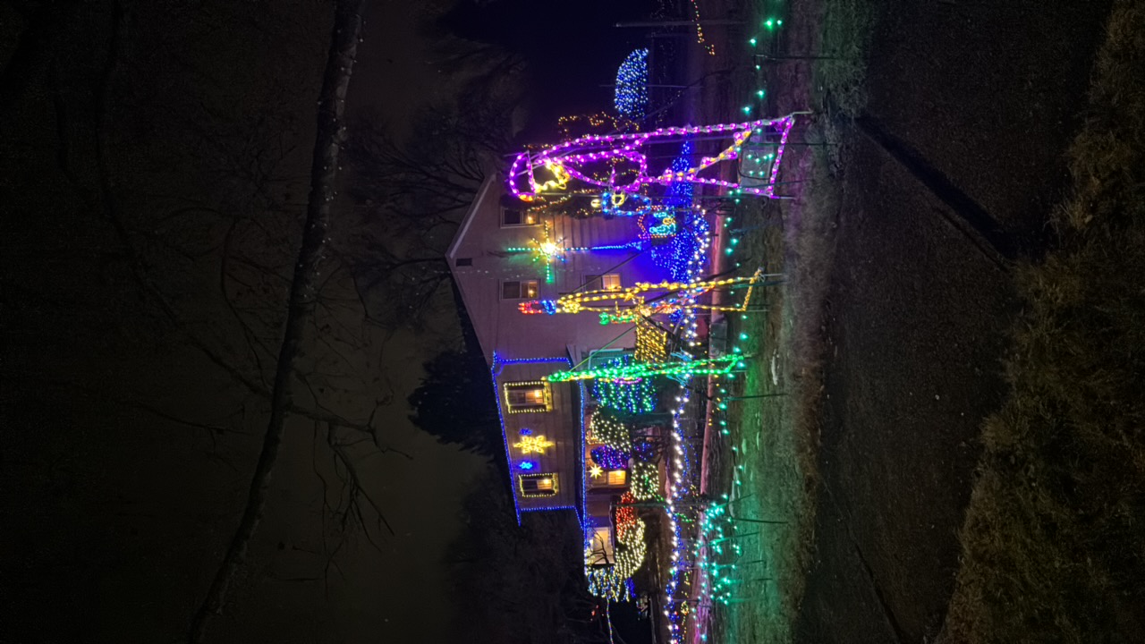 Awesome Ursinus Adjacent display, Christmas lights in Collegeville, PA (photo 1)