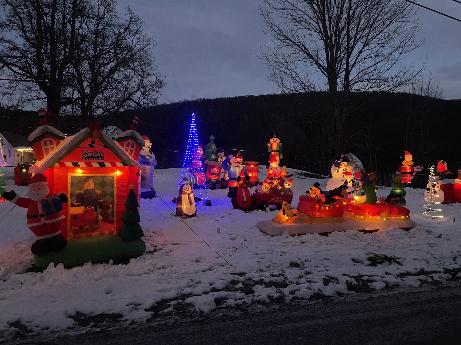 MASSIVE Christmas inflatable display (2024), Christmas lights in Cheshire, MA (photo 3)