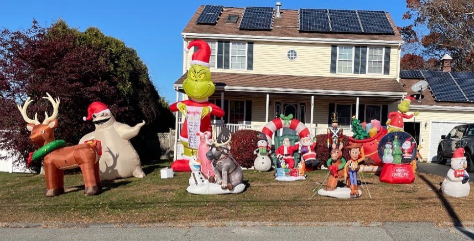Inflatable Winter Wonderland, Christmas lights in Fall River, MA (photo 1)
