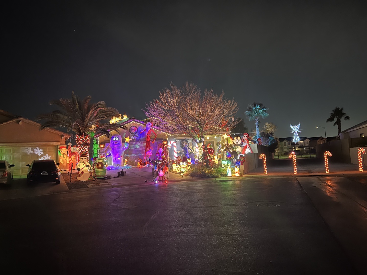 The Jolly House On The Corner, Christmas lights in Las Vegas, NV (photo 2)