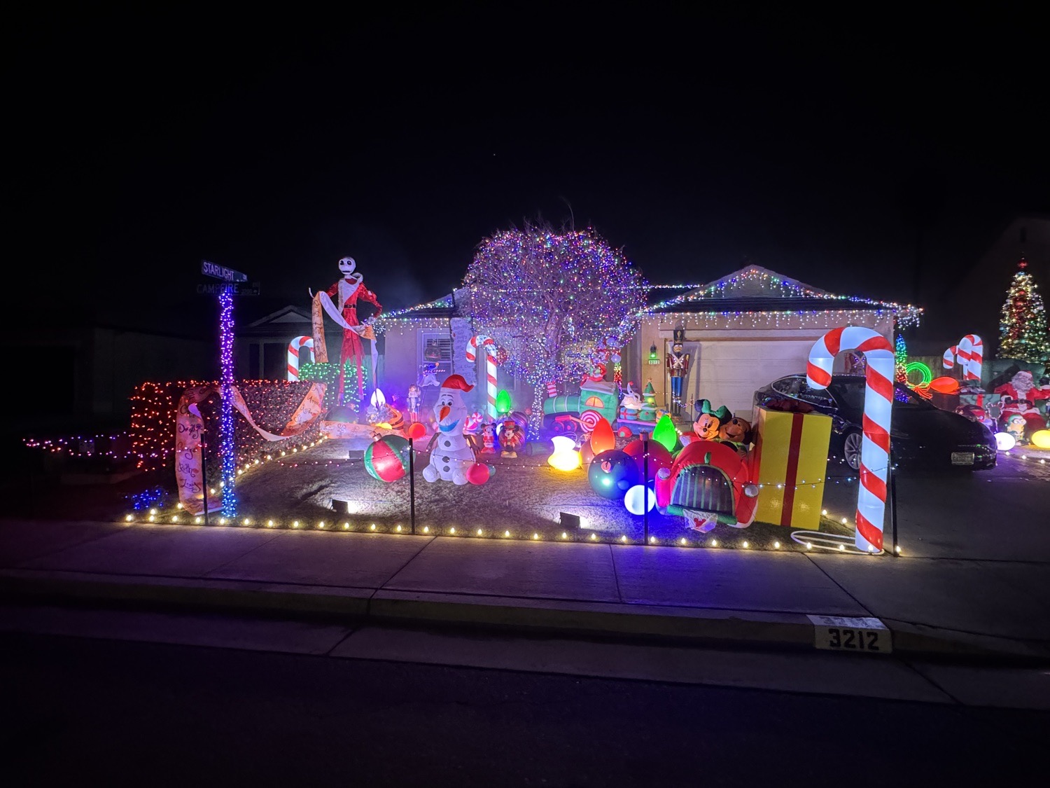 By The Campfire, Christmas lights in Bakersfield, CA (photo 1)