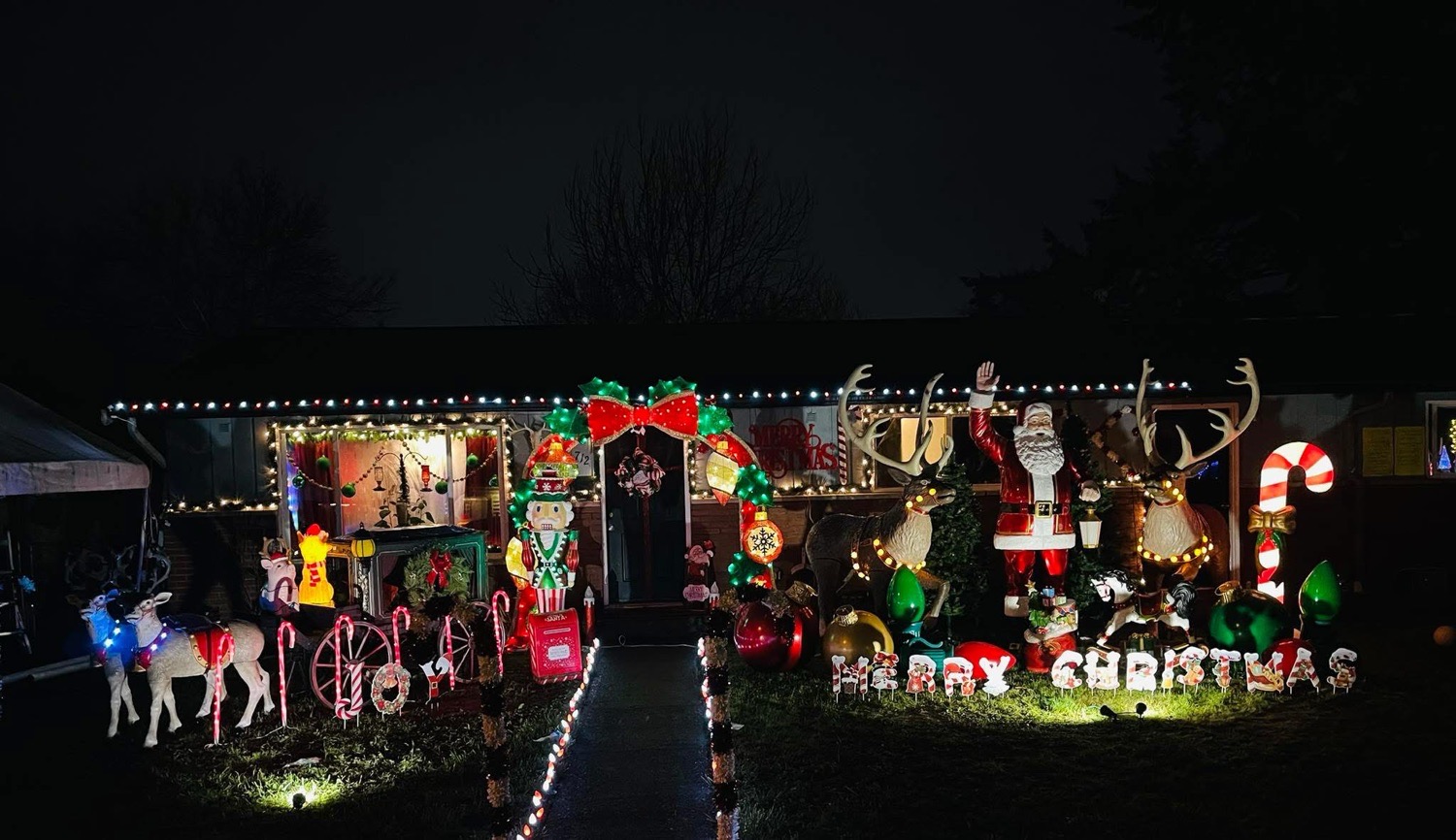 Christmas In Time, Christmas lights in Puyallup, WA (photo 1)