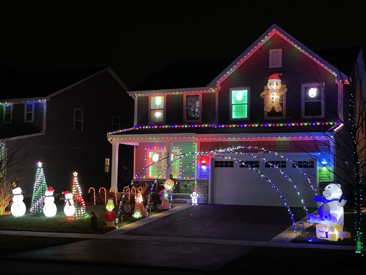 Radiance Of Rockwell, Christmas lights in Lakemoor, IL (photo 4)