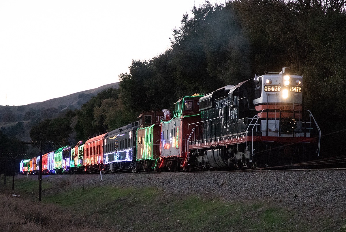 Train Of Lights, Christmas lights in Fremont, CA (photo 1)
