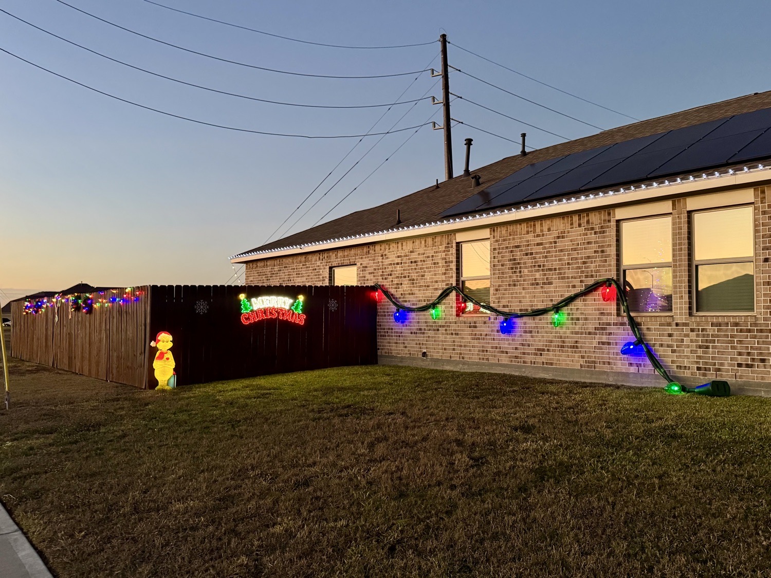 Christmas Corner, Christmas lights in Baytown, TX (photo 5)