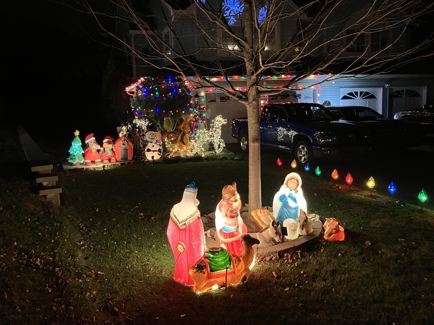Old Fashioned Christmas, Christmas lights in Warrington, PA (photo 1)