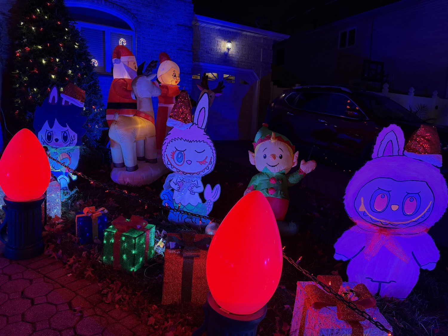Labubu Holiday Display, Christmas lights in Staten Island, NY (photo 5)