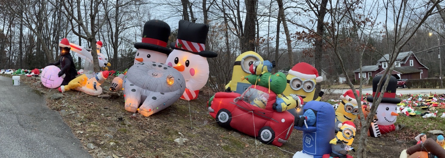 Cornwell Holiday Display, Christmas lights in Worcester, MA (photo 4)
